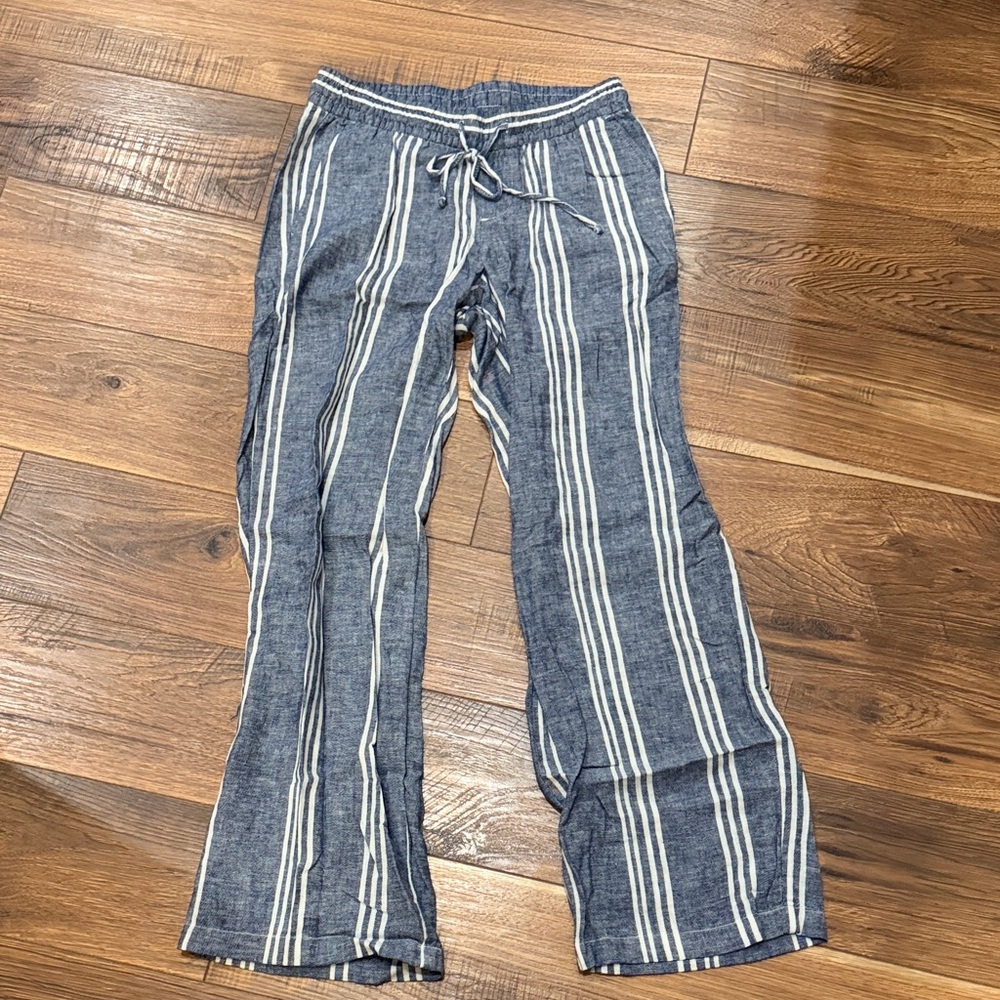 Old Navy Blue and White Striped Linen Pants